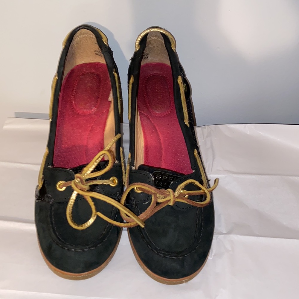 Sperry black sequin & suede material closed-toe lace up wedges